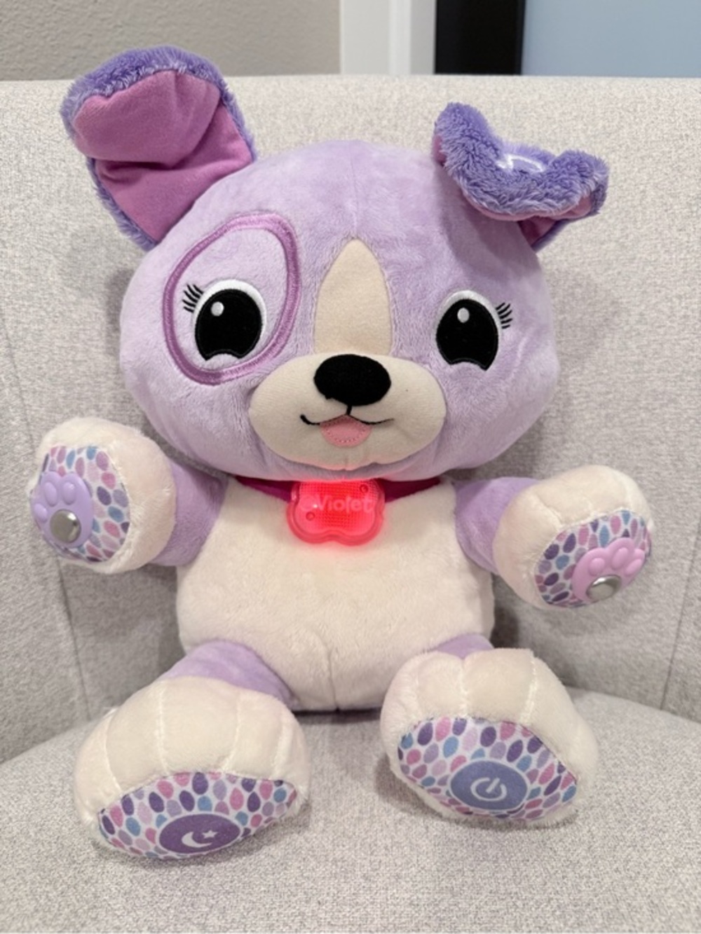 LeapFrog Violet interactive singing puppy stuffed animal